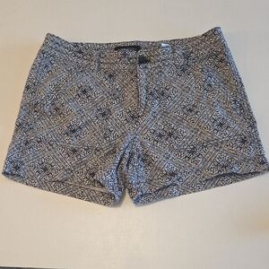 Banana Republic Black Cream White Geometric Women's Shorts Size 4